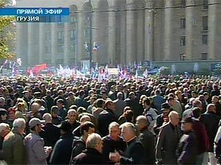 В столице Грузии проходит самая масштабная за последние годы акция протеста (ФОТО)