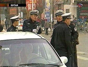 Китайская полиция застрелила водителя, который сбил школьников