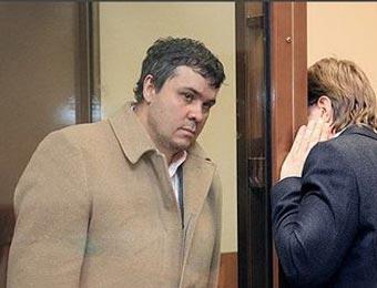 Бывший владелец "Арбат Престижа" написал письмо президенту России (выдержки из письма) Бывший владелец "Арбат Престижа" написал письмо президенту России (выдержки из письма)