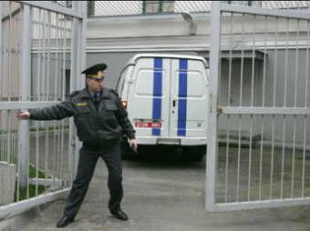 На Урале милиционер отрезал голову юноше из-за 60 рублей На Урале милиционер отрезал голову юноше из-за 60 рублей