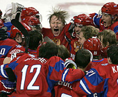 Российская молодёжка выиграла ЧМ по хоккею, сотворив чудо в финале с канадц ...